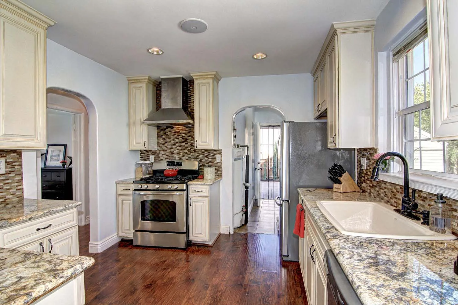 3646 33rd St photo 1