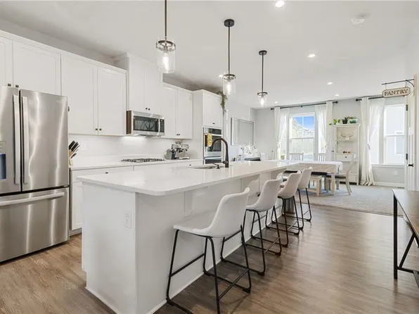 1820 Aft Way, Chesapeake, VA 23323