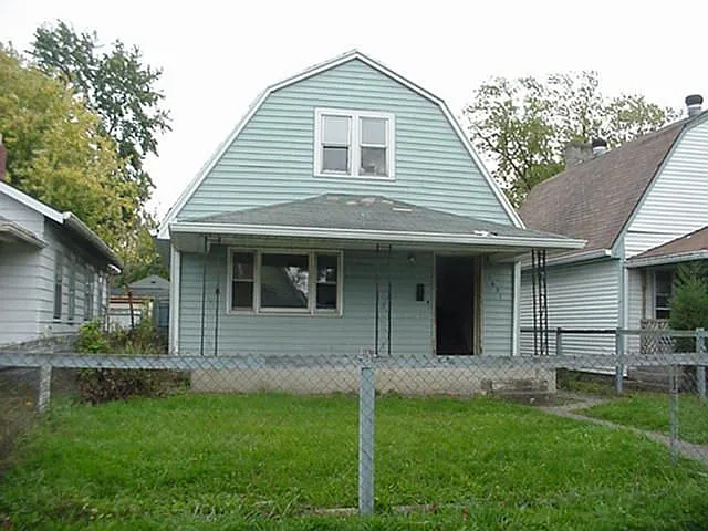 1631 Asbury St photo 1