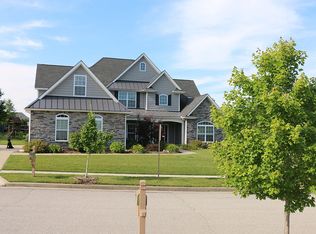 2525 Applegate Dr, West Lafayette, IN 47906