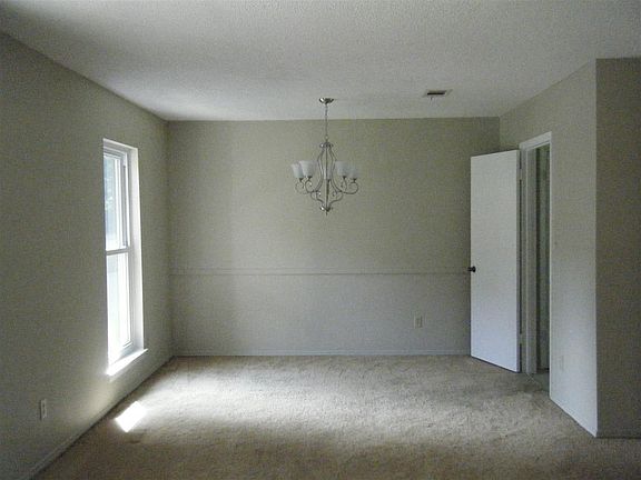 3rd image of 7737 Folkstone Dr