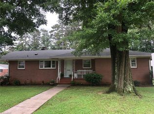 444 Lawndale Dr, Winston Salem, NC 27104