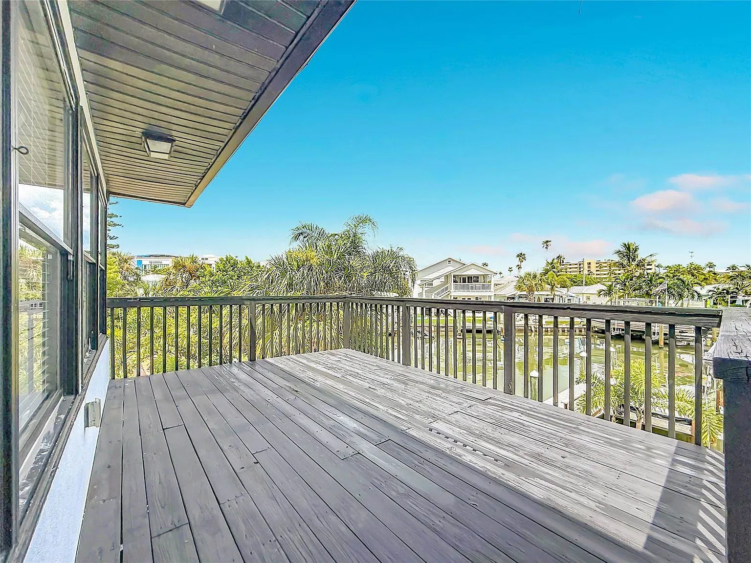 2 bed, 1070 sqft, $2,100 — Photo 4