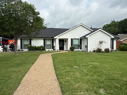 1695 Plummer Dr Photo 1