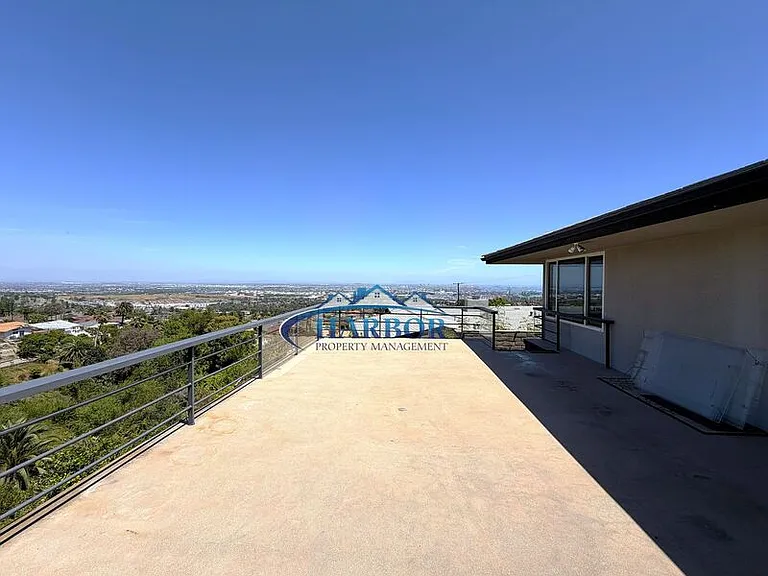 2315 Sparta Dr — Photo 8