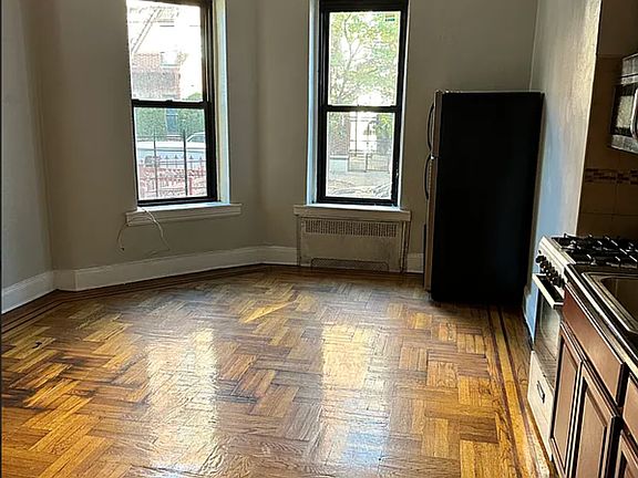 5th image of 1248 Pacific St APT 3A