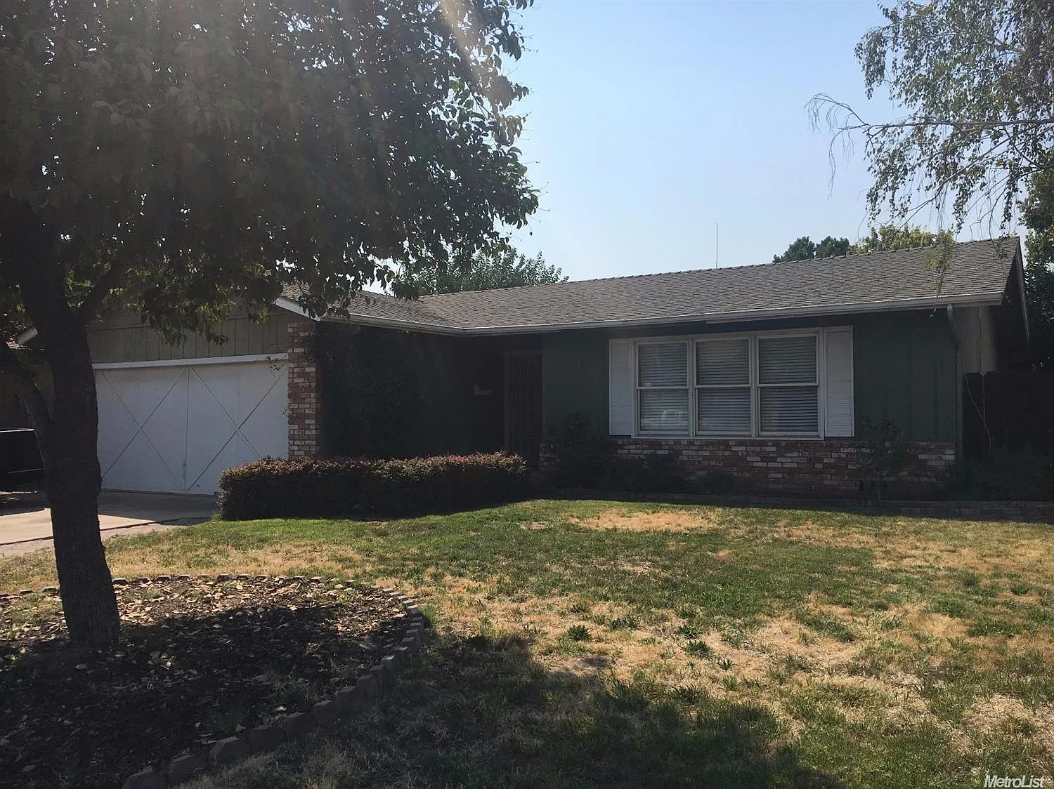 480 E Monte Vista Ave photo 1