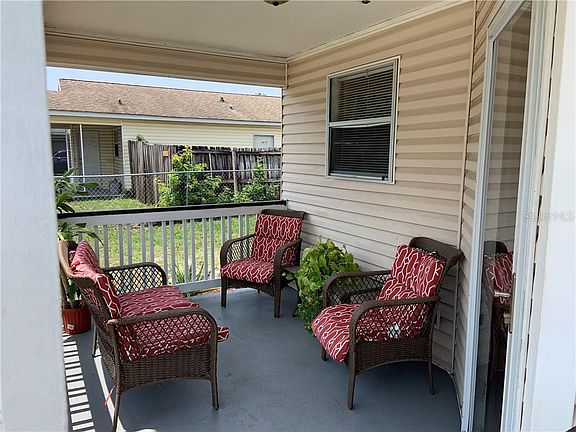 5th image of 7526 Carolton Cir