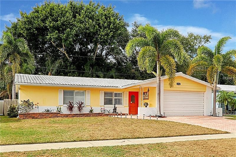 1st image of 1546 Simmons Dr