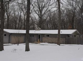 15906 Canyon Ridge Rd, Leo, IN 46765