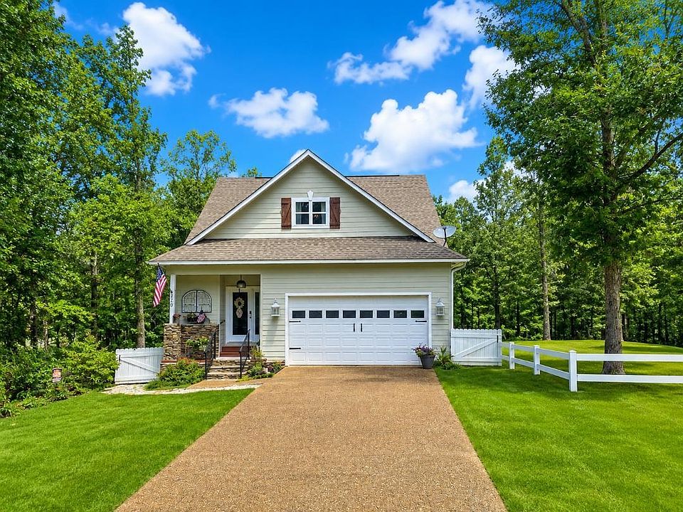 1st image of 200 Vantage Point