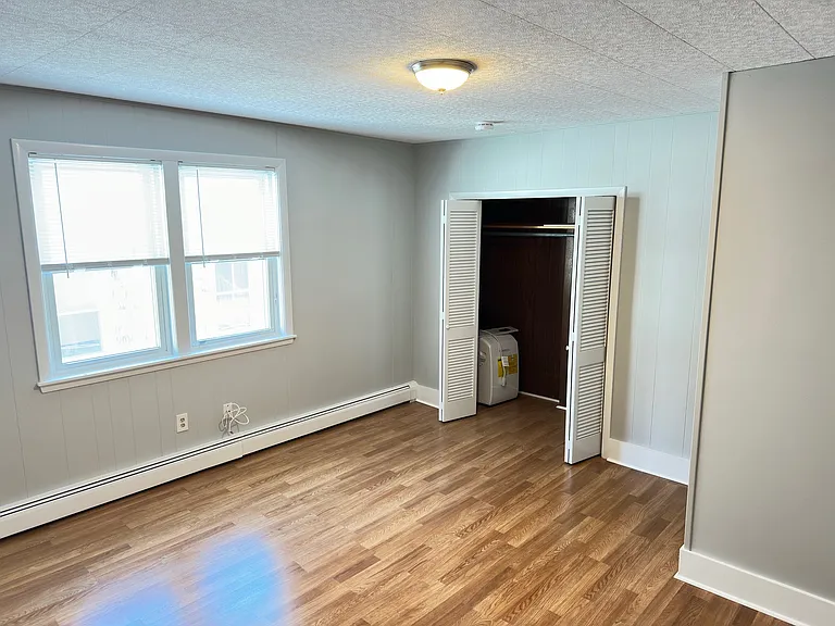 21 Commercial St #1 — Photo 4