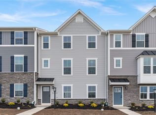 1124 Olivia Dr, Oakdale, PA 15071