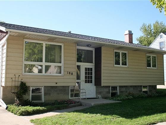 1st image of 108 Kenzy St