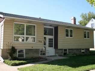 108 Kenzy St, Storm Lake, IA 50588