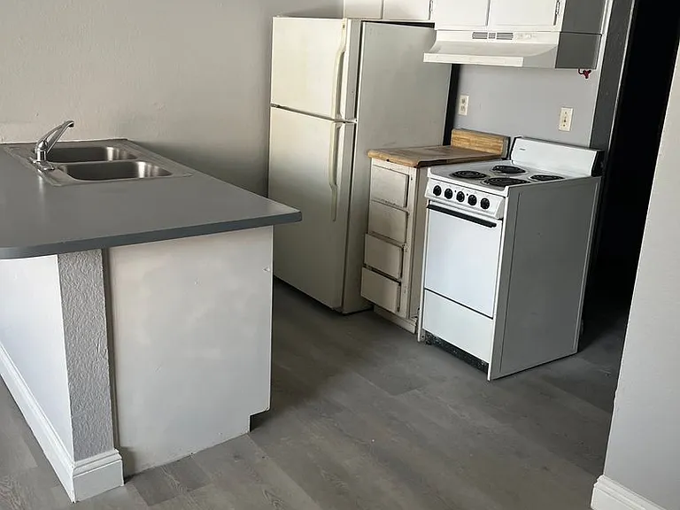 4816 Koval Ln — Photo 4