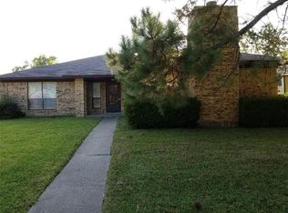210 E Schreiber St, Garland, TX 75040