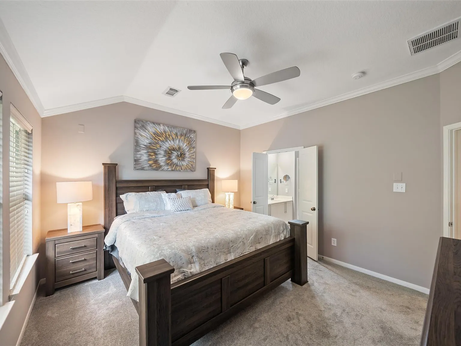 3 bed, 2.5 bath, 1493 sqft, $2,700 — Photo 4