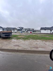 6013 W McKinley Cir, Sioux Falls, SD, 57107