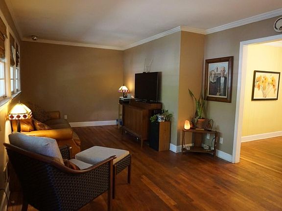 2nd image of 501 Boyds Dr SE