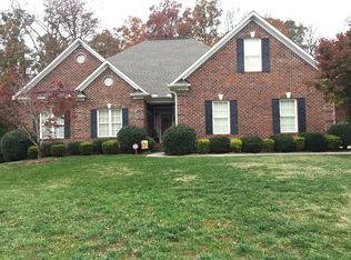 116 Live Oaks Rd, Advance, NC 27006