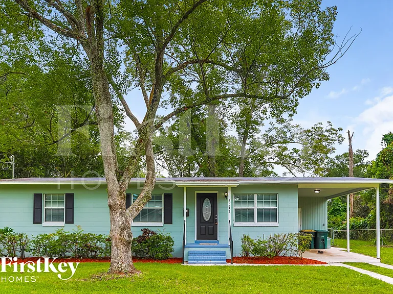 3044 Yanlee Ln — Photo 1