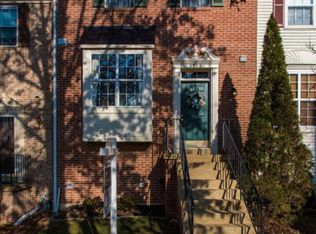 6706 Jenny Leigh Ct, Centreville, VA 20121