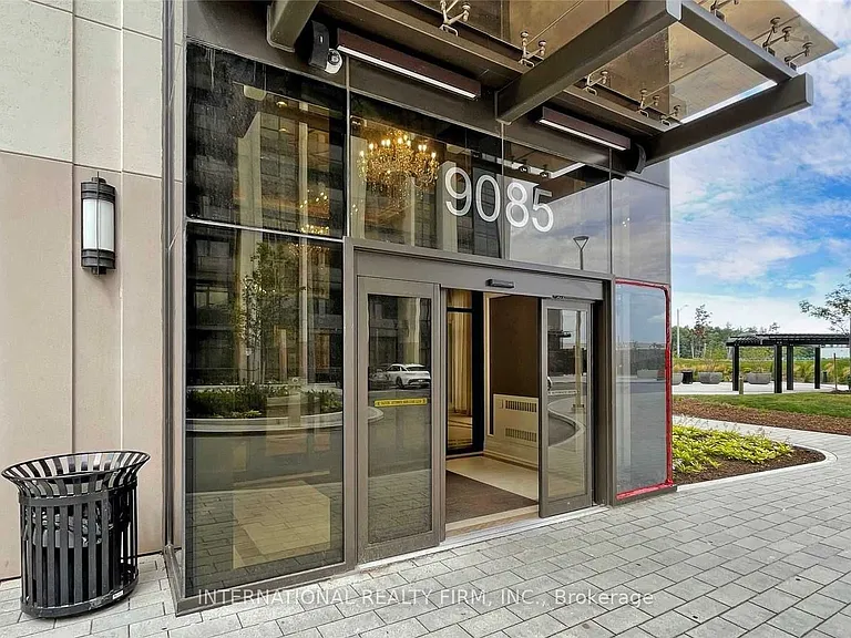 9085 Jane St #516 — Photo 2