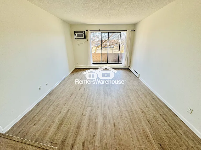 7330 York Ave S #101 — Photo 10