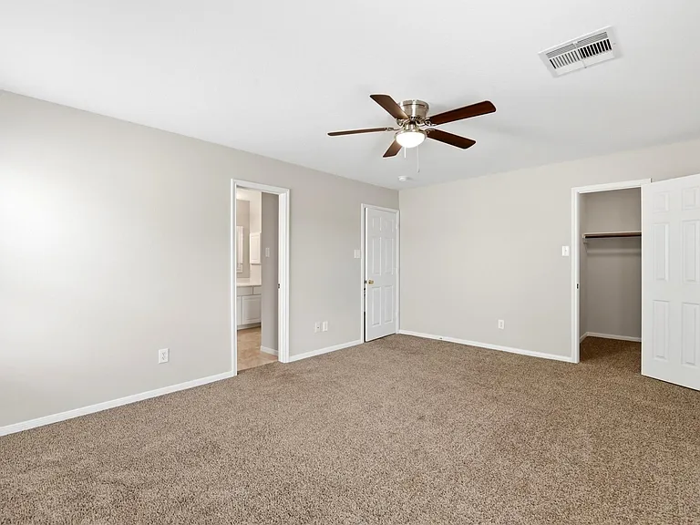 1107 Northgate Springs Dr — Photo 18