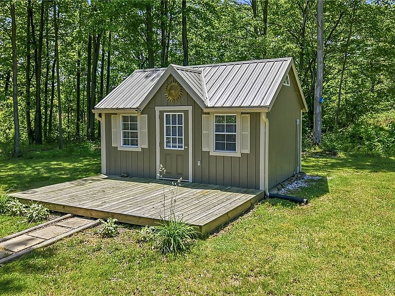 Listing photo 5