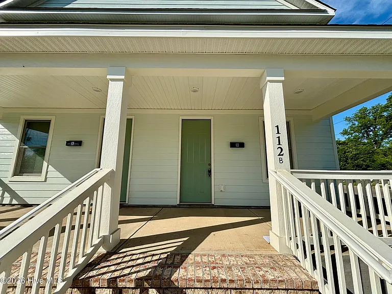 112 Telfair St #B — Photo 4