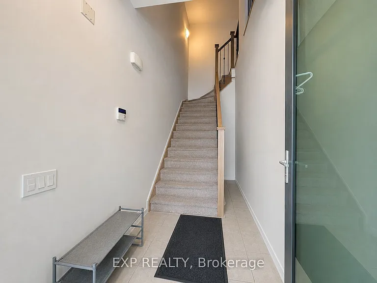 5162 Yonge St #Townhouse 10 — Photo 2