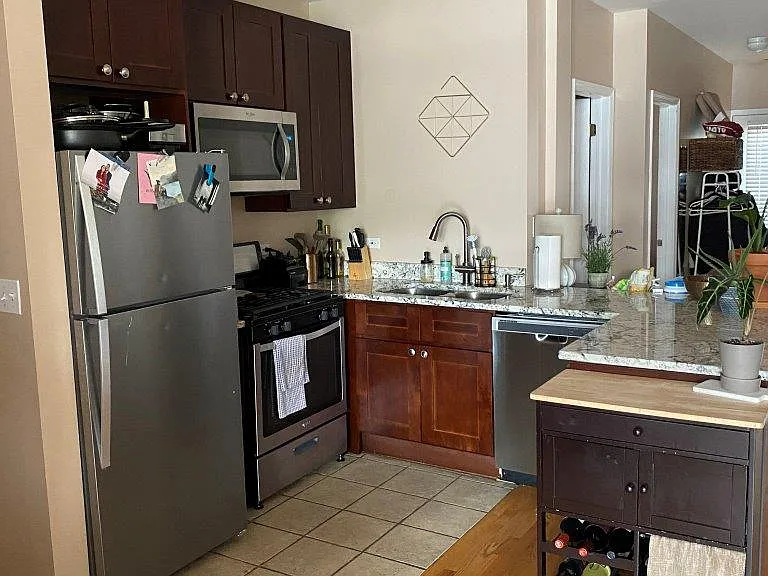 1902 W North Ave #2 — Photo 5