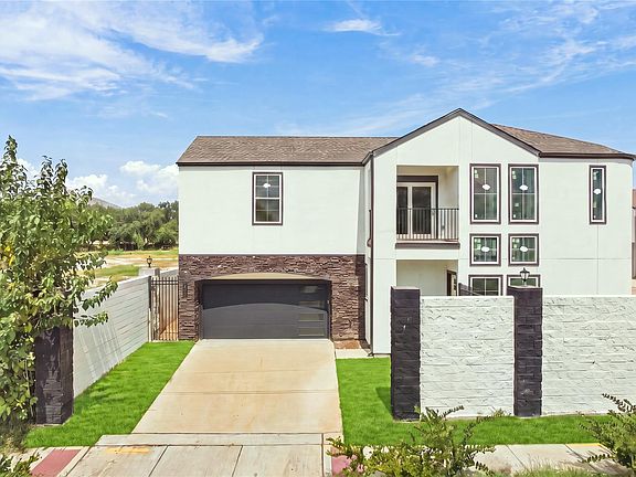 2nd image of 2940 El Fenice Ln
