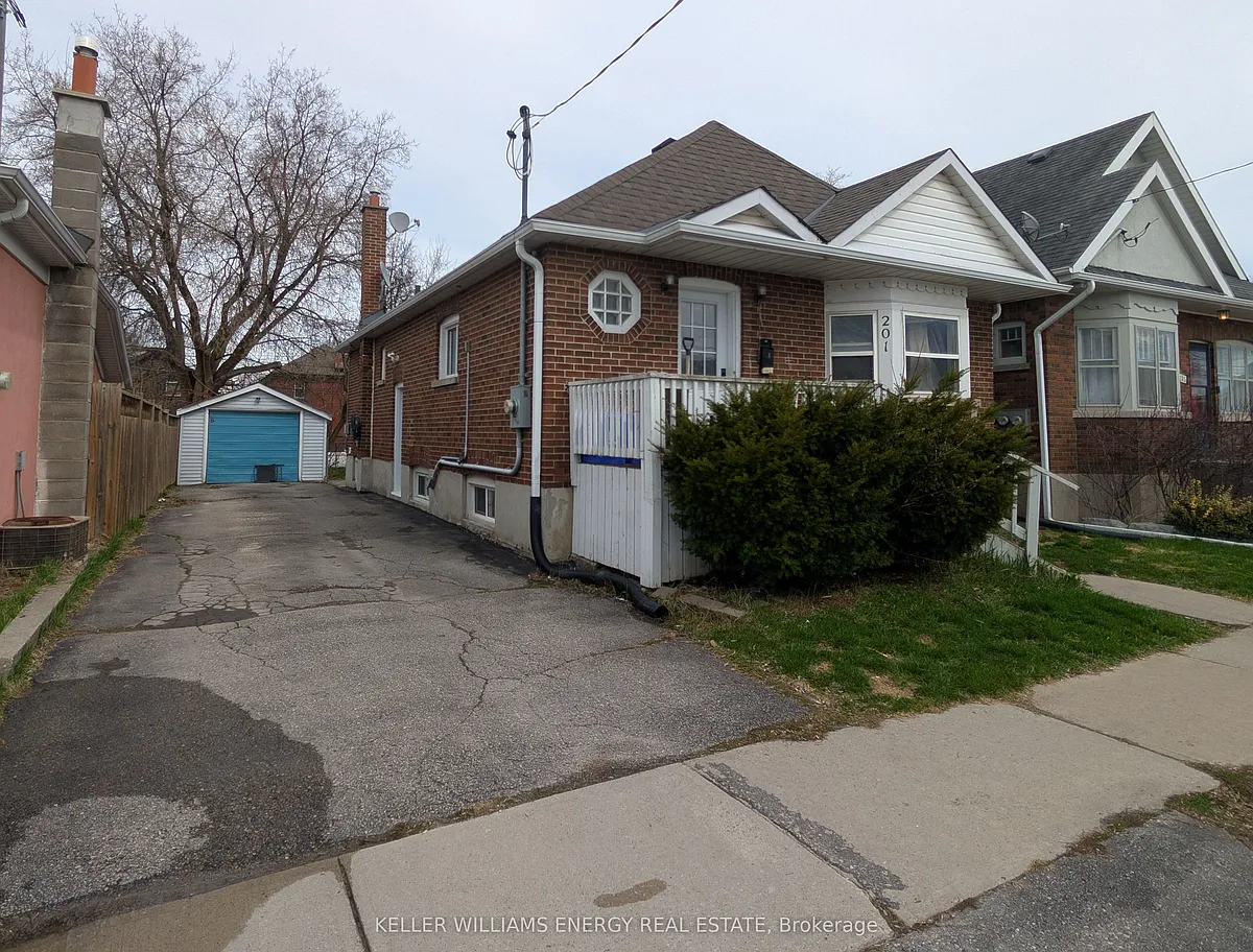 Building Photo - 201 Celina St #UPPER