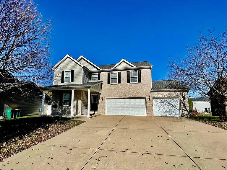 932 Chesapeake Junction Ln — Photo 1