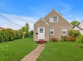 1001 Hillside Ave, New Hyde Park, NY 11040