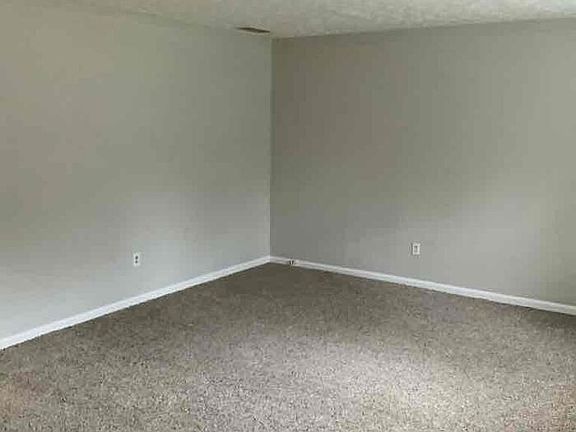 3rd image of 3241 Grand Central Dr