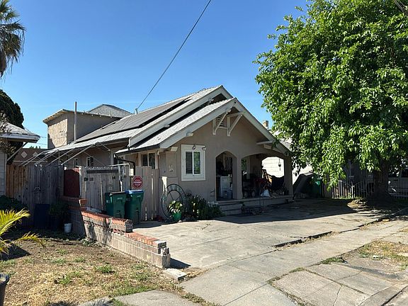 3rd image of 1510 Pinchot St