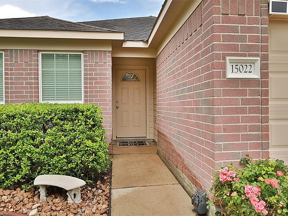 3rd image of 15022 Zenith Glen Ln