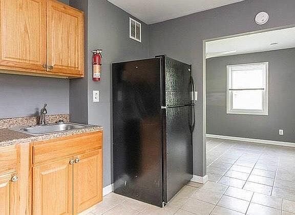 4th image of 408 Bethune Dr #408