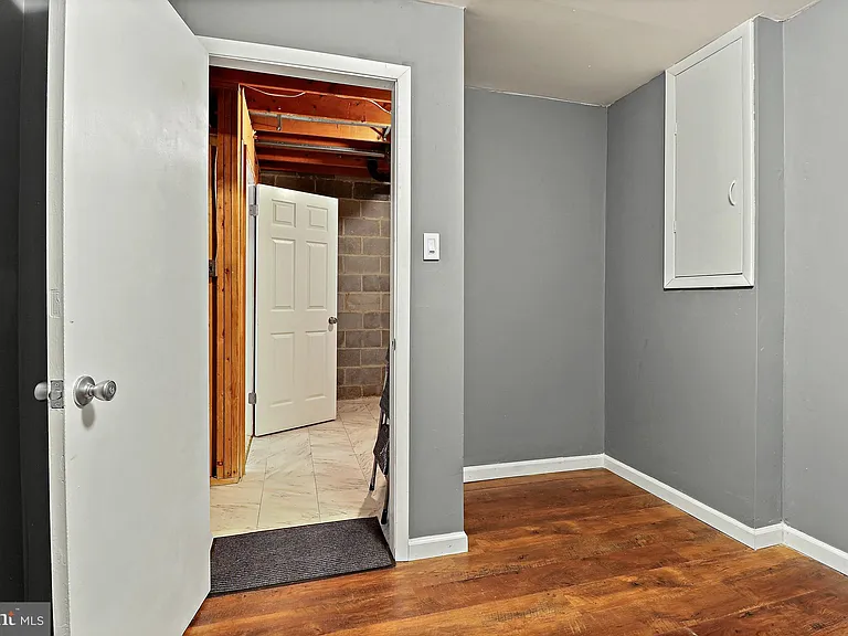 9553 Cherry Oak Ct — Photo 52