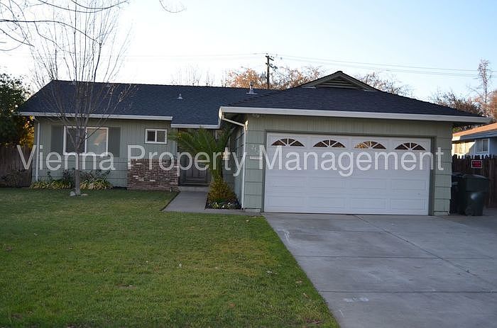 1st image of 2521 Butano Dr