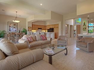 379 Tomahawk Dr, Palm Desert, CA 92211