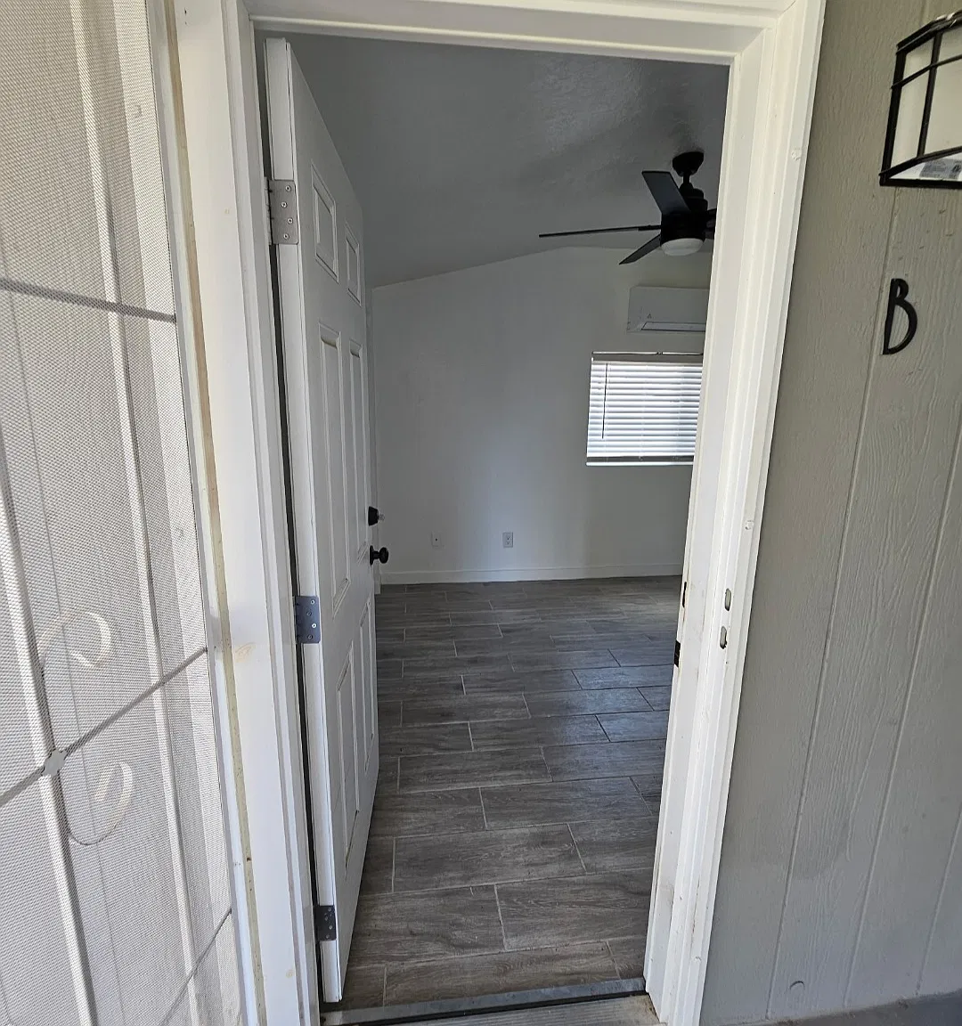 Studio, $1,075 — Photo 2