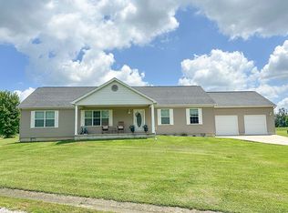 3 Algonquin Ln, Pocahontas, IL 62275
