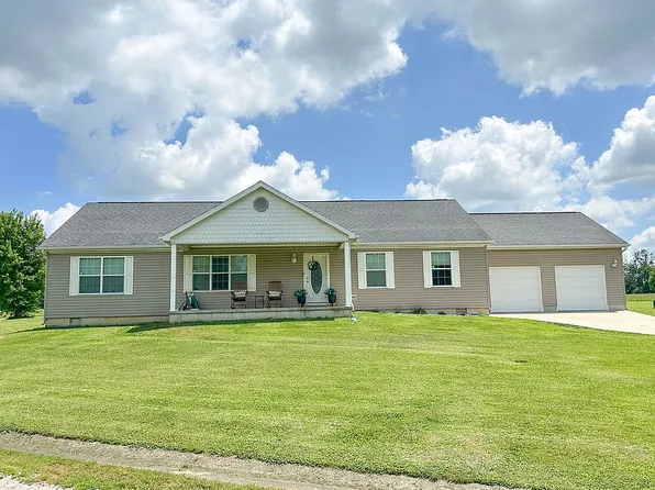 3 Algonquin Ln, Pocahontas, IL 62275