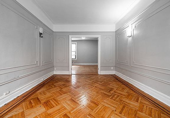 5th image of 880 47th St #C10