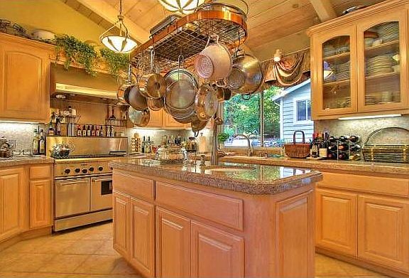 Chef's Kitchen